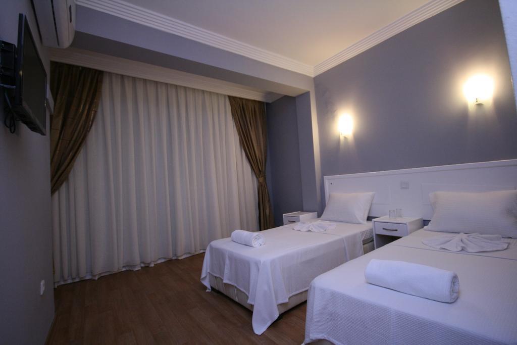 פאטהיה Adrian Beach Hotel מראה חיצוני תמונה